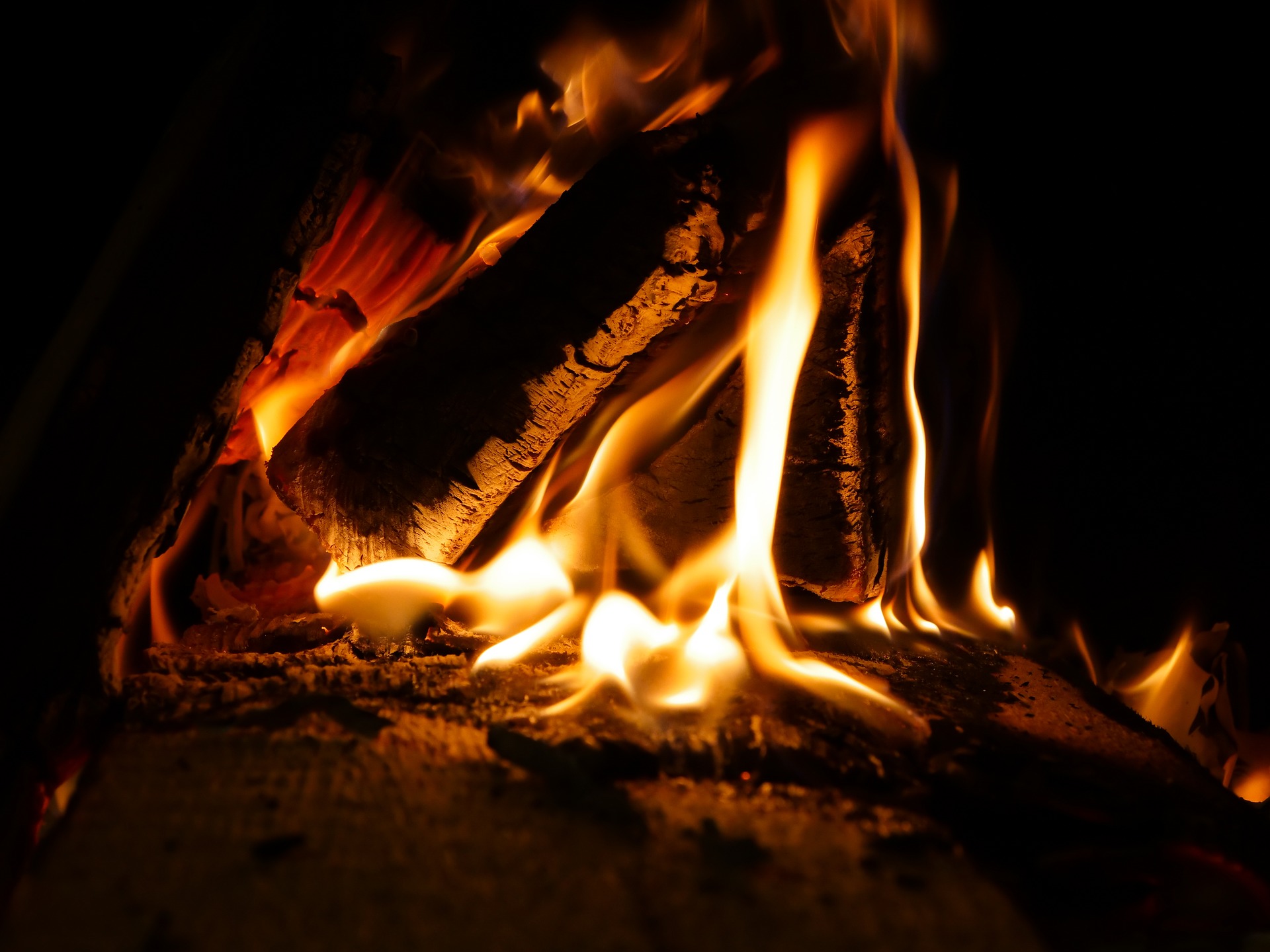 Pożar w Zawadzie – dwie osoby nie żyją