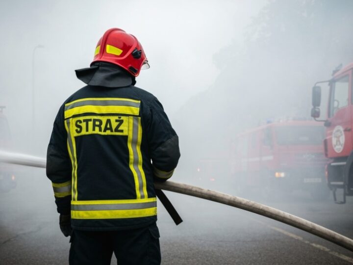 Groźny pożar w Radlinie: Służby uratowały mieszkańców przed tragedią