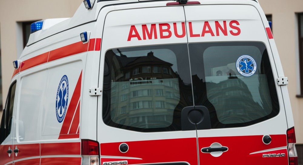 Obywatelska wrażliwość uratowała życie: Policja pomogła bezdomnej kobiecie w Wodzisławiu