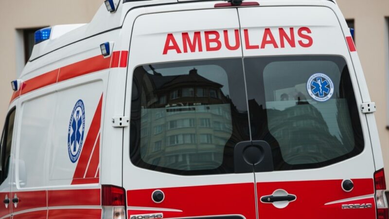 Ewakuacja uczniów w PCKZiU: Ćwiczenia ratunkowe z udziałem strażaków