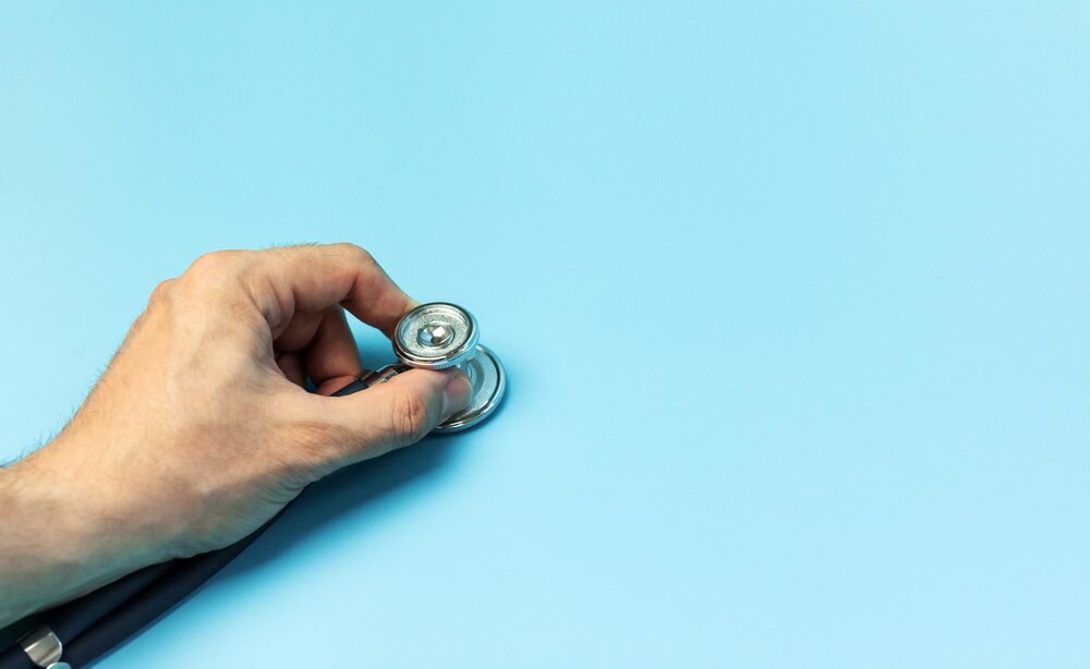 Skuteczna pomoc dla ofiar przemocy: Konferencja o „Niebieskich Kartach” i problemie alkoholowym