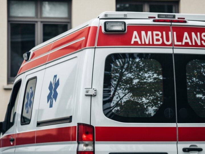 Sąsiedzka czujność i szybka reakcja policji uratowały życie seniorki