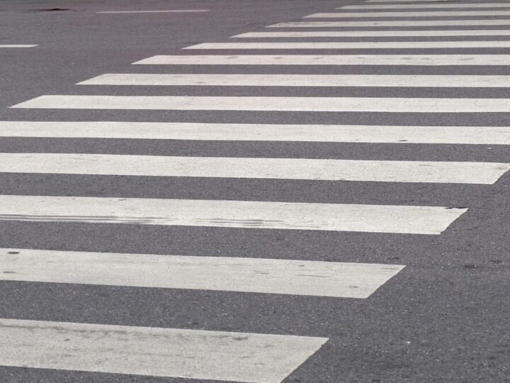 Wypadek w Wodzisławiu: potrącenie pieszej na ul. Kokoszyckiej i utrudnienia w ruchu