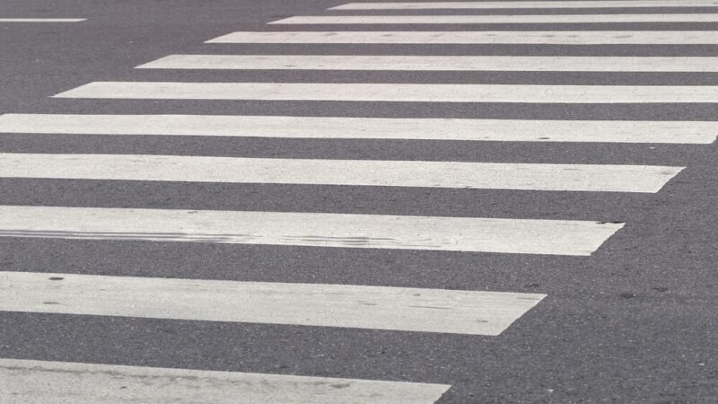 Wypadek w Wodzisławiu: potrącenie pieszej na ul. Kokoszyckiej i utrudnienia w ruchu