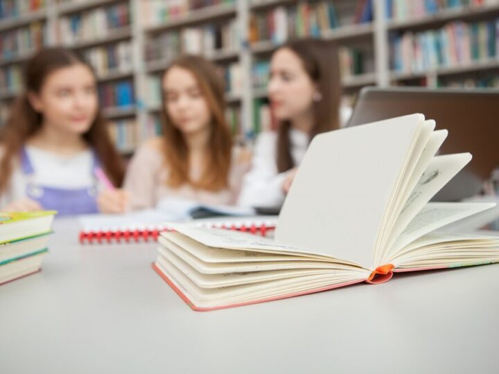 Wodzisław Śląski: Konferencja WNET z Łukaszem Szeligą na czołowej scenie edukacji