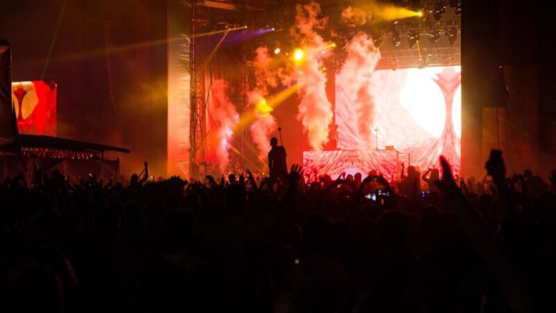 Walentynkowy wieczór z humorem: Stand-up w Radlinie!