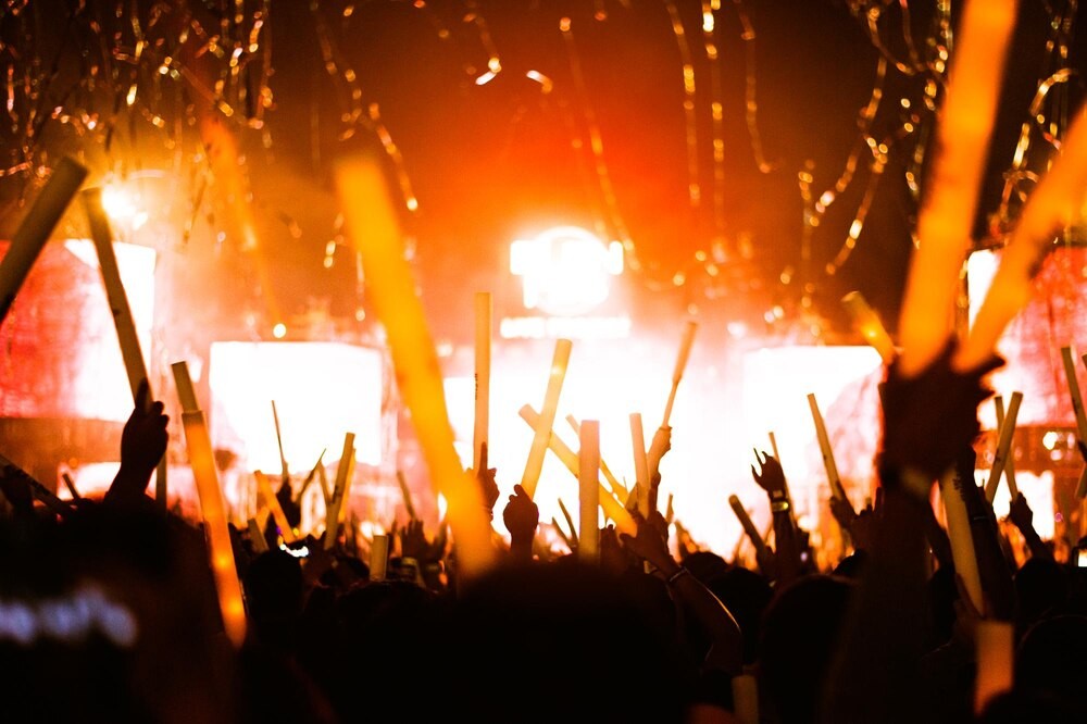 Wieczór pełen śmiechu: dwa unikalne występy komików w jednym dniu!