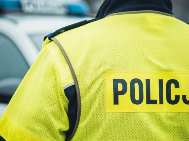 Zatrzymany motocyklista bez prawa jazdy i przeglądu na ulicach Syryni