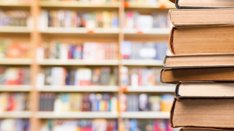 Literackie Inspiracje: Spotkanie z Sylwią Strzelczak i Karoliną Marią Rossą w Marklowicach!