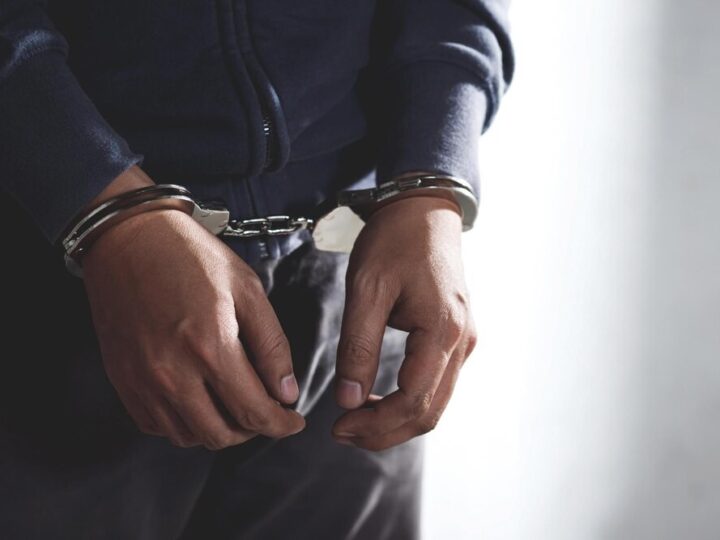 Świąteczne łowy: Policja zatrzymała 11 poszukiwanych w Wodzisławiu!