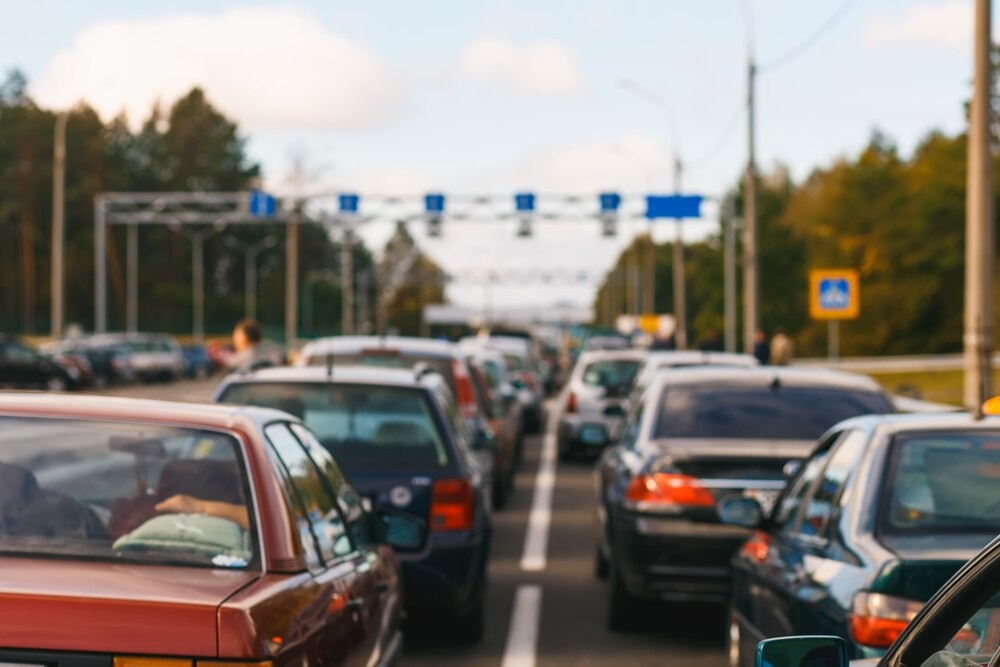 Zimowe poranki na drogach – bądź czujny!