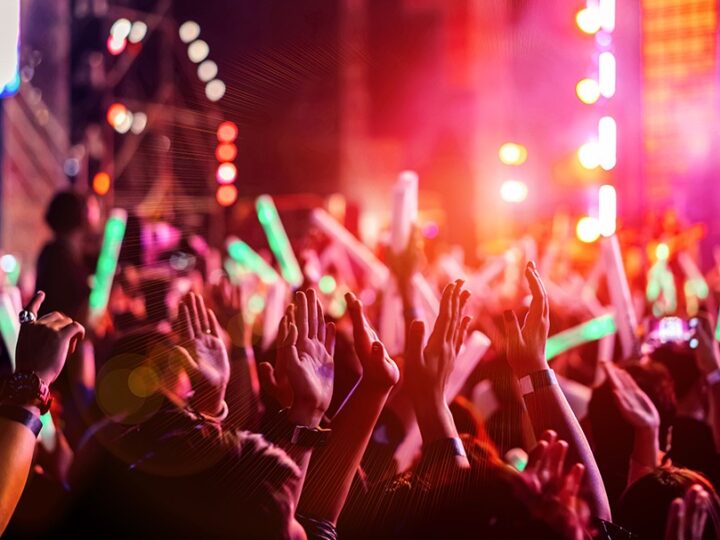 Bezpieczeństwo na Festiwalu Żelaznego Szlaku Rowerowego: Policjanci z Wodzisławia w akcji!