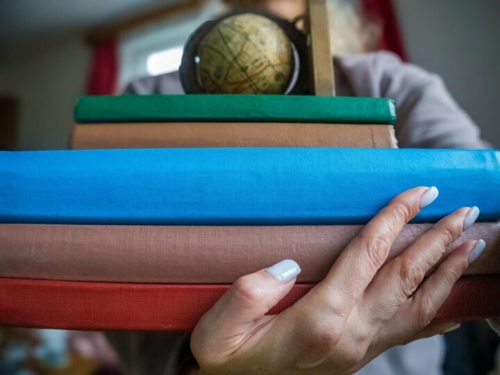 Afryka i Chiny w Wodzisławskiej Bibliotece: Kreatywna Podróż dla Dzieci