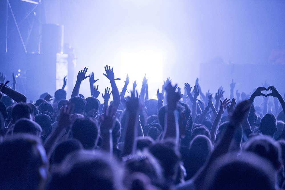 Karaibska noc pełna rytmów z DJ Simonem Bizonem w Rydułtowach!