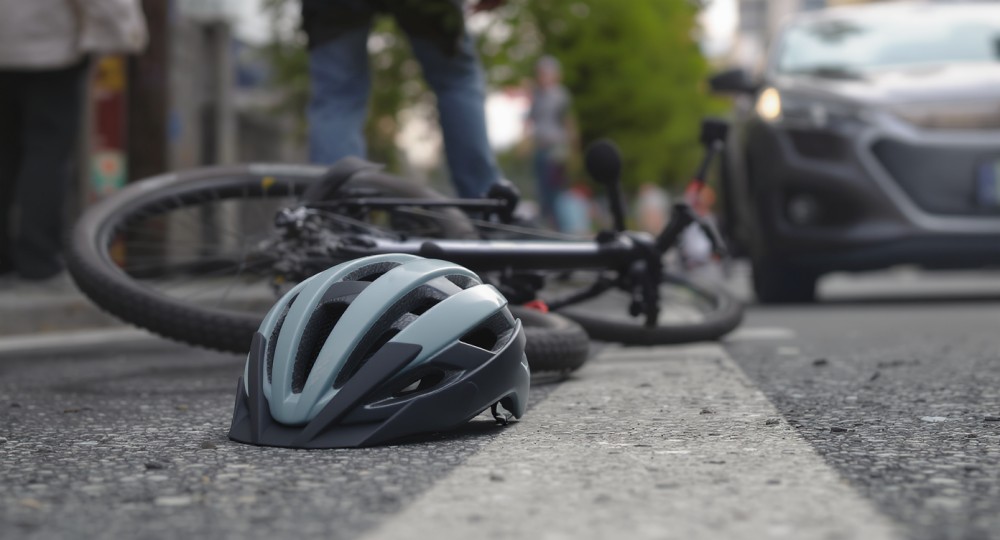 Wypadek rowerowy w Wodzisławiu: 13-latek w szpitalu po zderzeniu z samochodem
